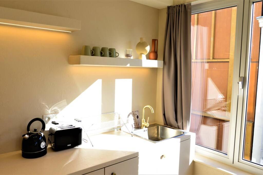 Downtown 2 Bdr Apartment ***** 3 アントウェルペン エクステリア 写真