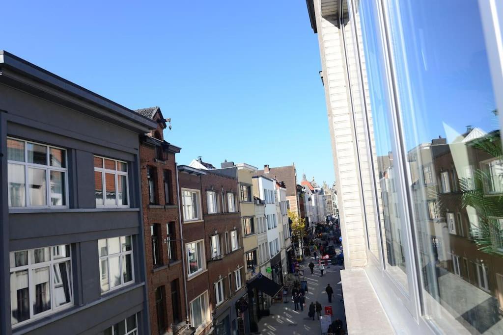 Downtown 2 Bdr Apartment ***** 3 アントウェルペン エクステリア 写真